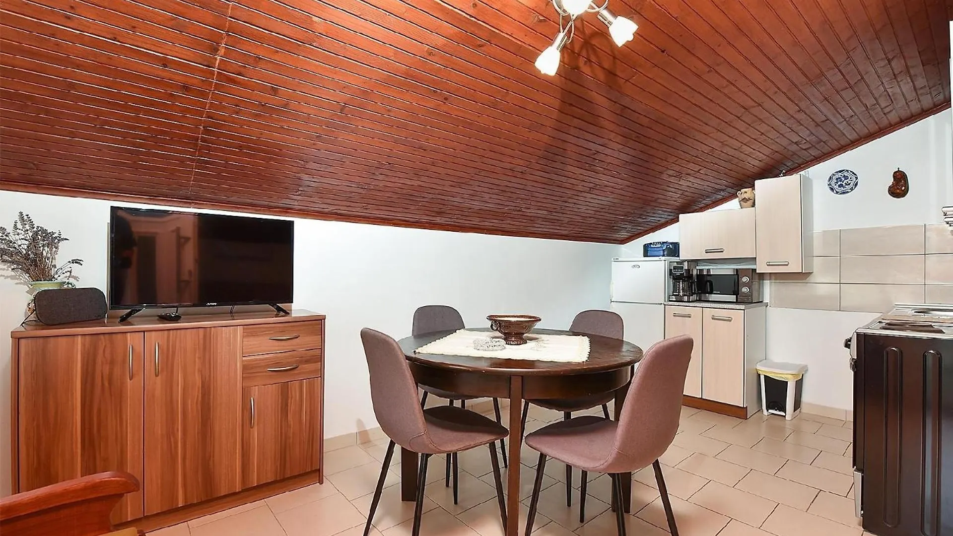 Ferienwohnung Fuer 3 Personen Ca 30 Qm In Banjole, Istrien Istrische Riviera Apartment
