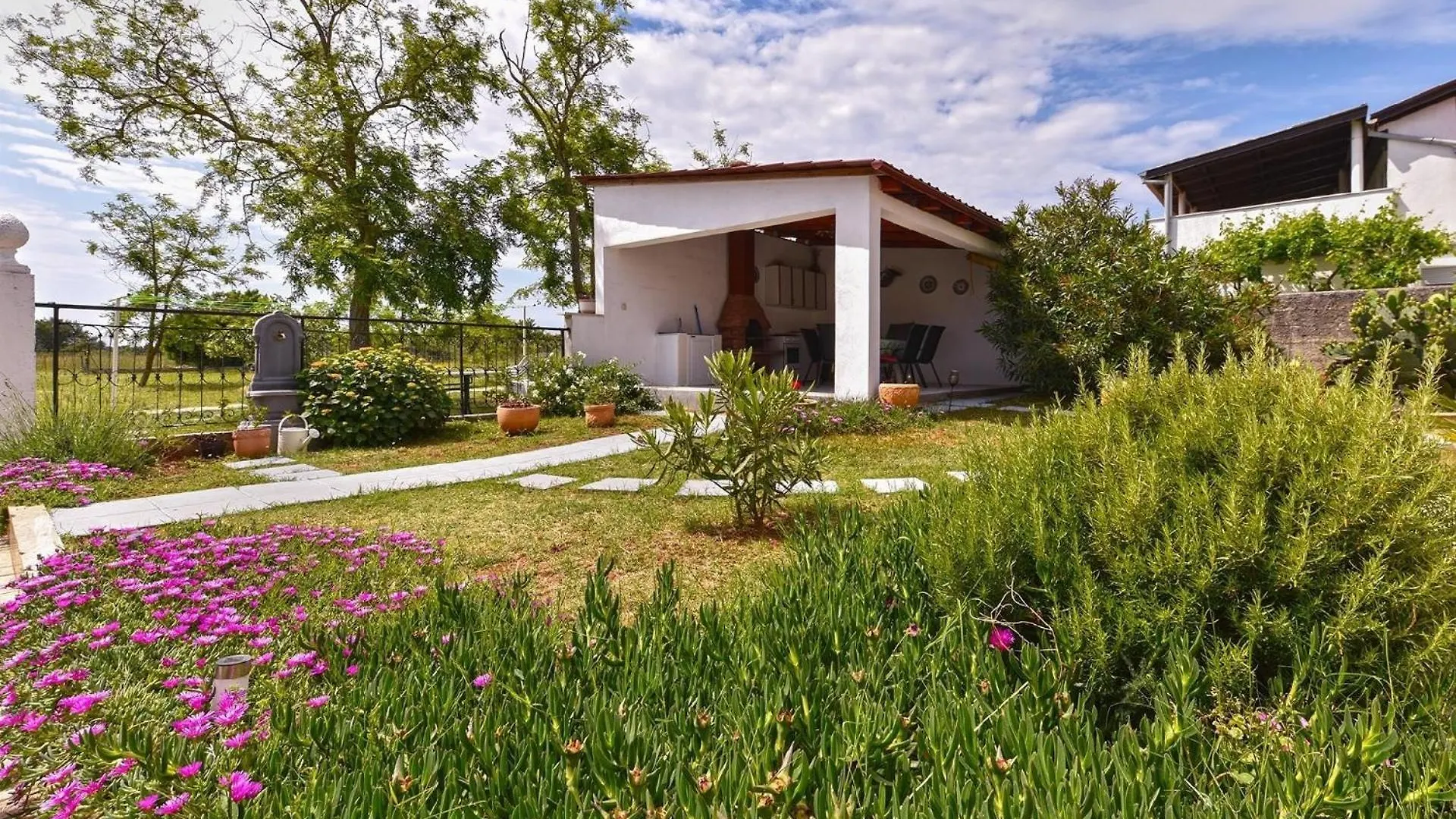 Ferienwohnung Fuer 3 Personen Ca 30 Qm In Banjole, Istrien Istrische Riviera 0*, Banjole Croatia
